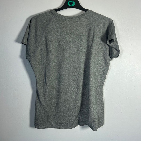 The North Face Womens Gray V Neck T Shirt Short Sleeve Activewear Top‎ Size L - Picture 2 of 5